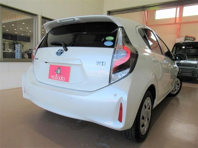 Toyota AQUA 2019-08 21618-4