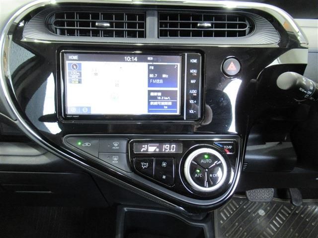 Toyota AQUA 2019-08 21618-9