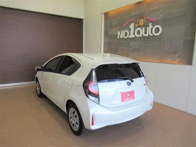 Toyota AQUA 2019-08 21618-3