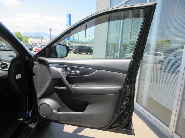 Nissan X-TRAIL 2016-11 2134-11