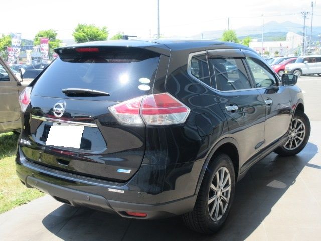 Nissan X-TRAIL 2016-11 2134-1