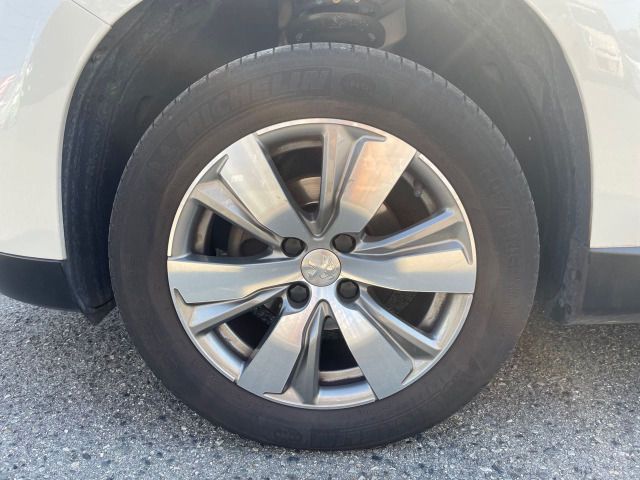Peugeot 2008 2016-02 18452-17