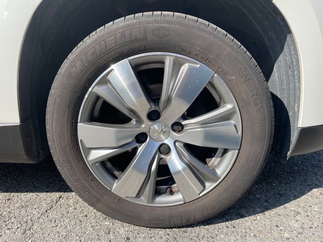 Peugeot 2008 2016-02 18452-15