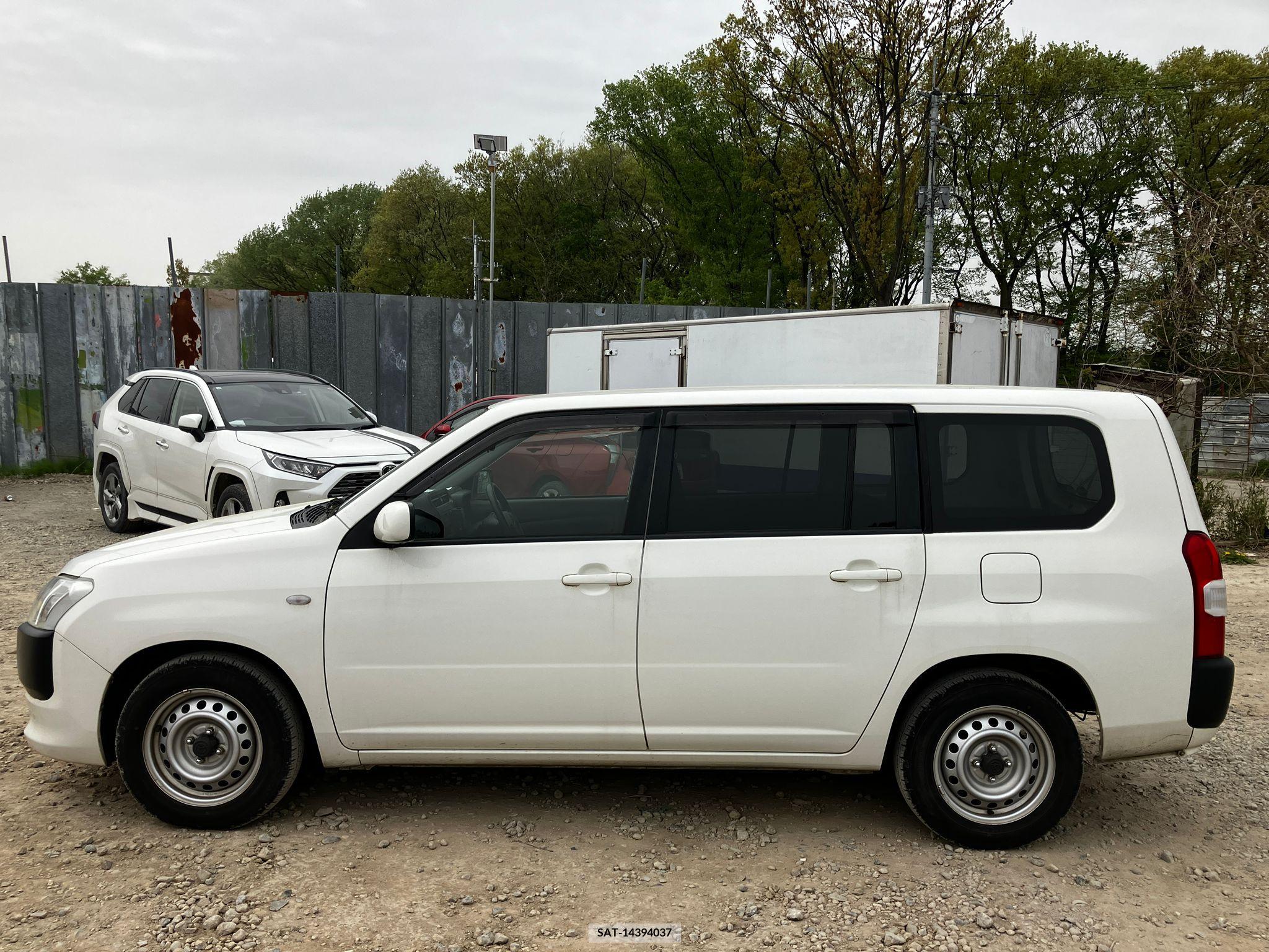 Toyota SUCCEED VAN 2018-01 258322-5
