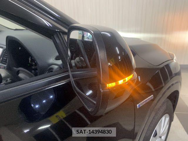 Honda VEZEL 2019-08 384497-24