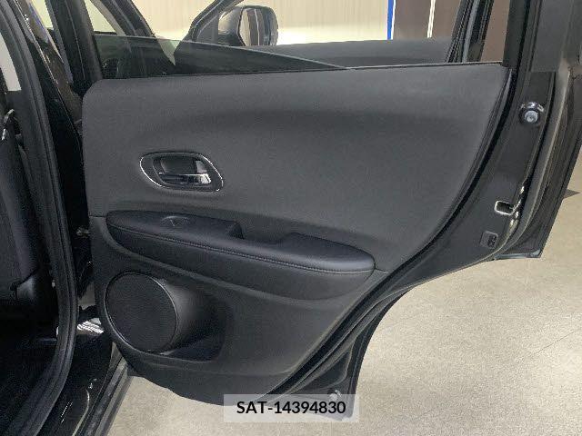 Honda VEZEL 2019-08 384497-23