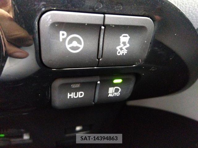 Toyota PRIUS 2017-02 378425-5