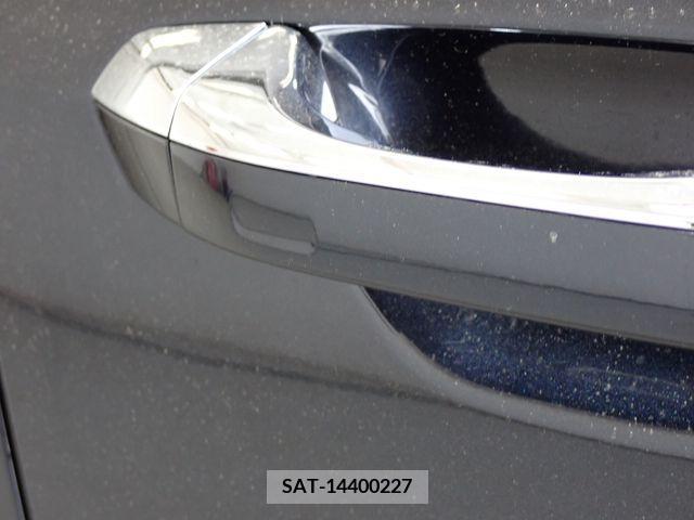 Audi A8 2021-09 228063-9