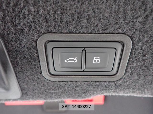 Audi A8 2021-09 228063-16