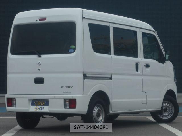 Suzuki EVERY 2020-05 359905-2