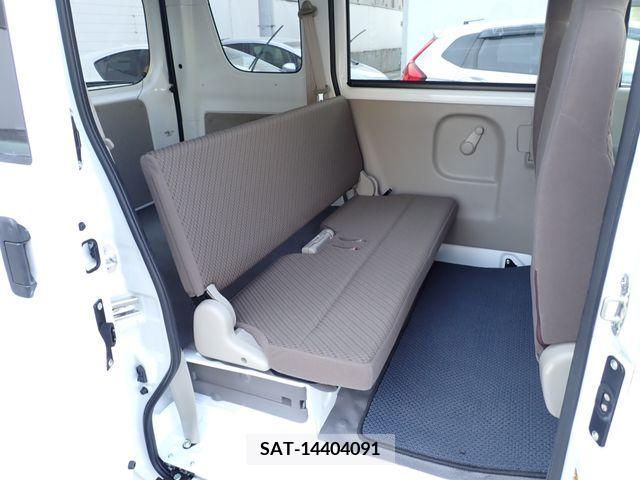 Suzuki EVERY 2020-05 359905-13
