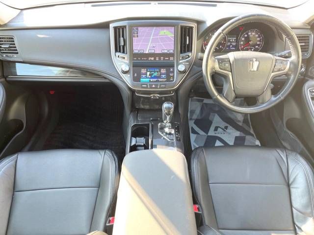 Toyota CROWN SEDAN 2013-07 15172-1