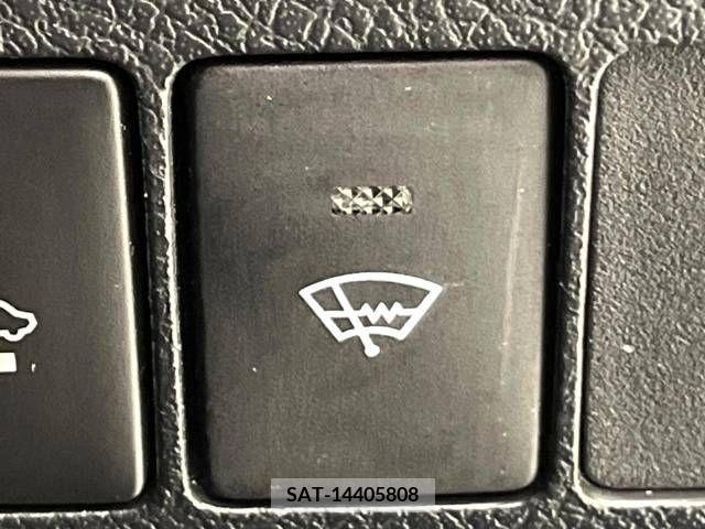 Toyota AURIS 2016-09 261504-4