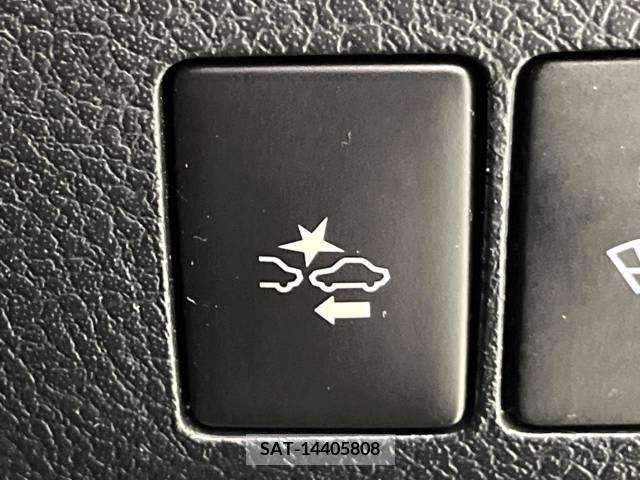 Toyota AURIS 2016-09 261504-2