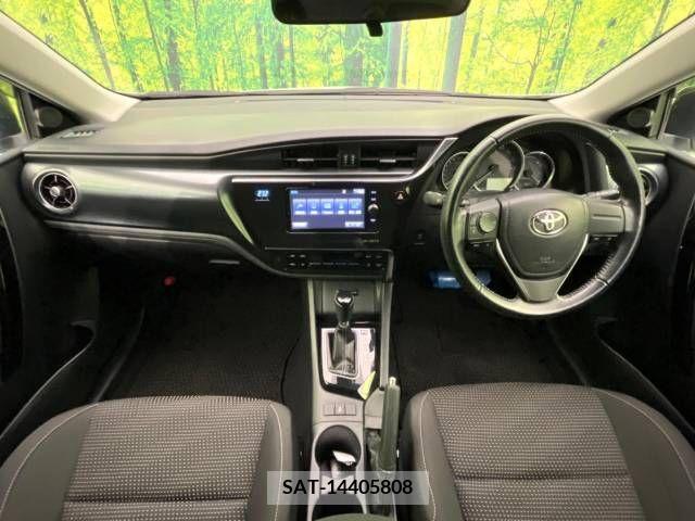 Toyota AURIS 2016-09 261504-1