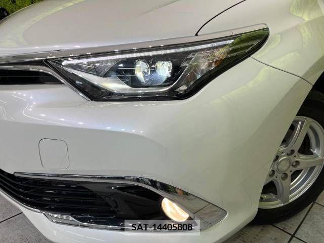 Toyota AURIS 2016-09 261504-12