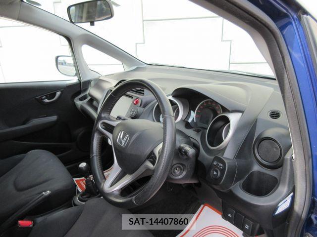 Honda FIT 2009-11 224138-1