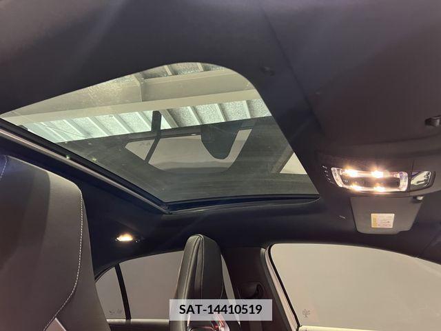 Amg A-Class 2022-10 356009-17