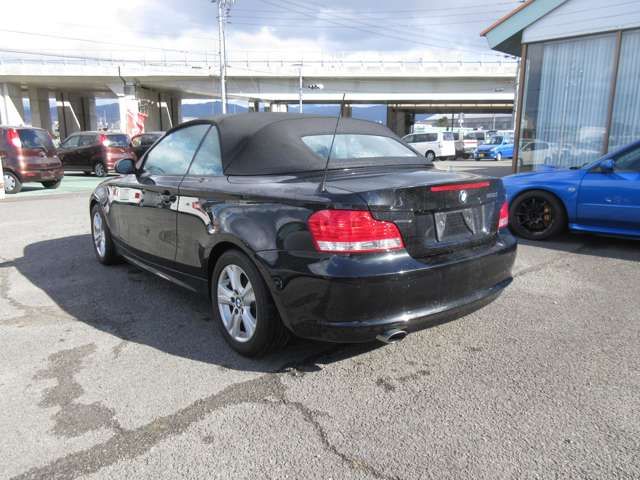 Bmw 1 SERIES 2010-04 183175-6