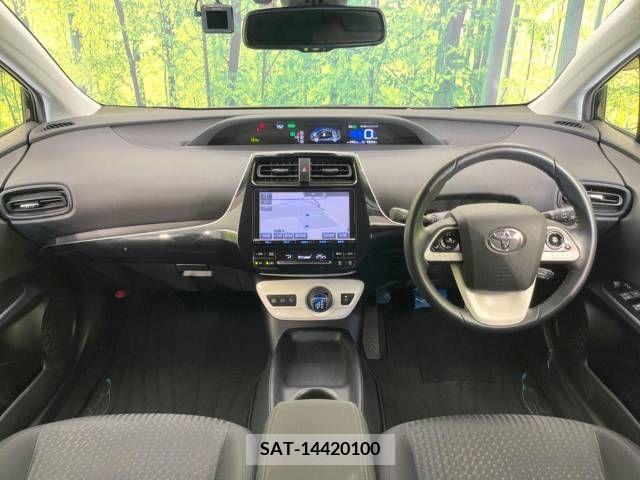 Toyota PRIUS 2017-09 343312-1
