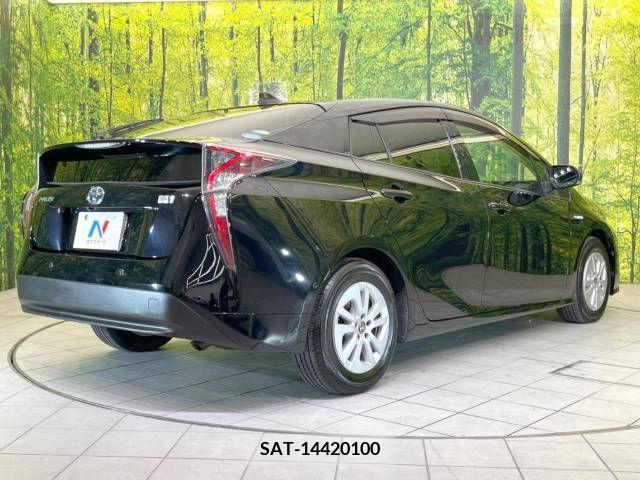 Toyota PRIUS 2017-09 343312-17