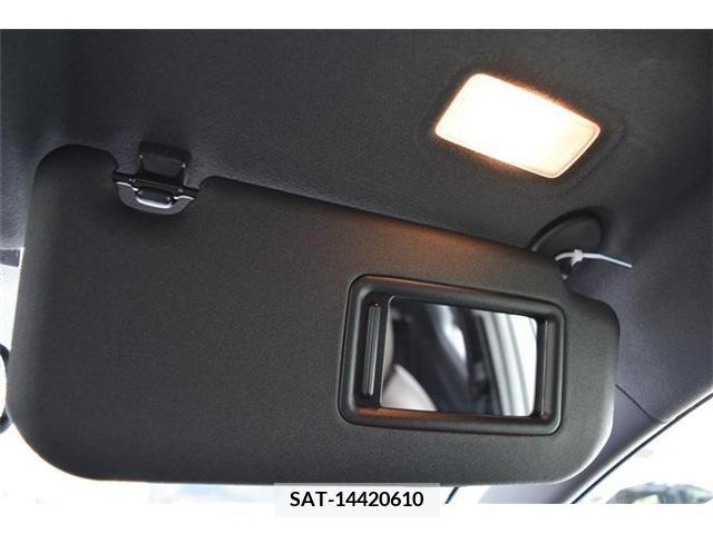 Toyota C-HR 2018-02 238052-24