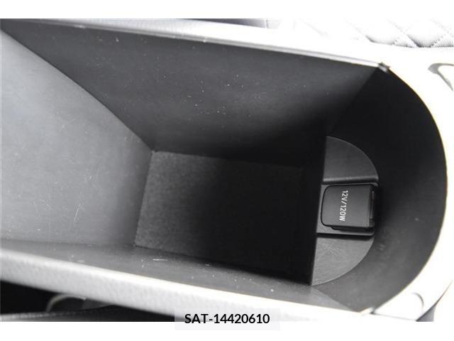 Toyota C-HR 2018-02 238052-21