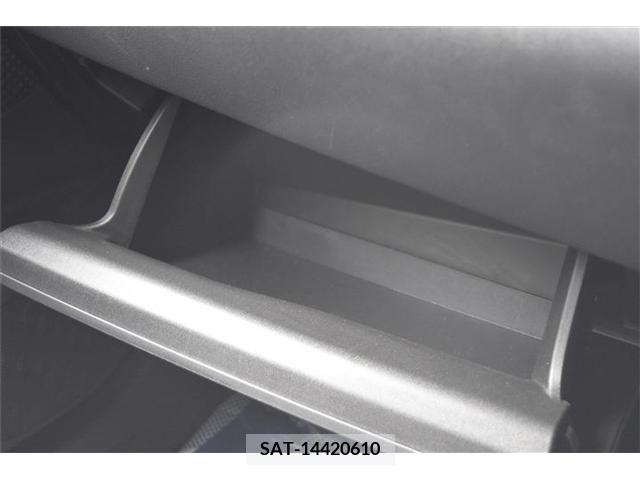 Toyota C-HR 2018-02 238052-20