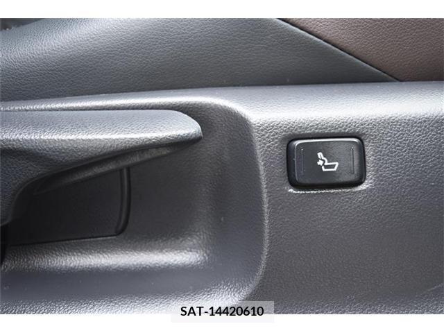 Toyota C-HR 2018-02 238052-18