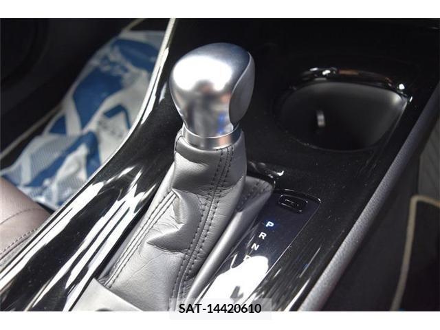 Toyota C-HR 2018-02 238052-14