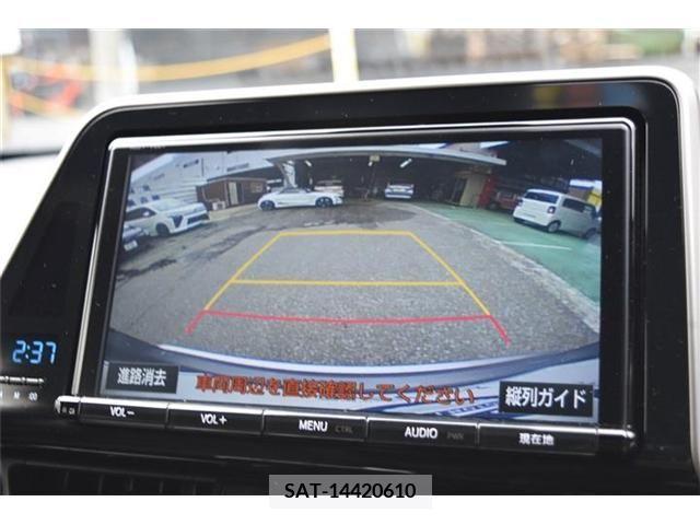 Toyota C-HR 2018-02 238052-12