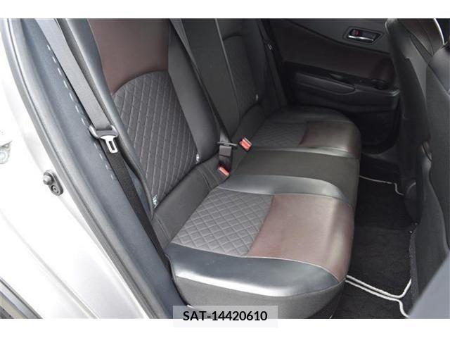 Toyota C-HR 2018-02 238052-28