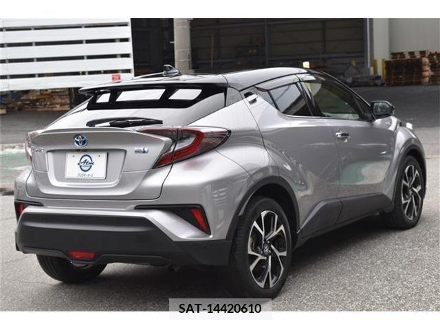 Toyota C-HR 2018-02 238052-3