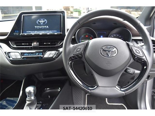 Toyota C-HR 2018-02 238052-1
