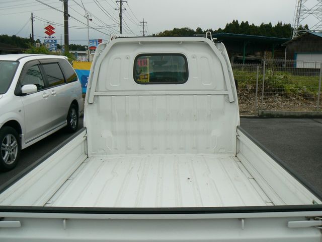 Suzuki CARRY TRUCK 2001-01 18315-3