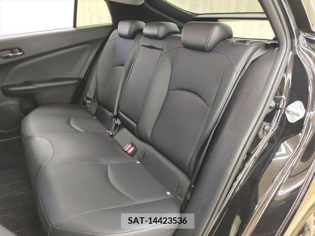 Toyota PRIUS 2018-12 375909-22