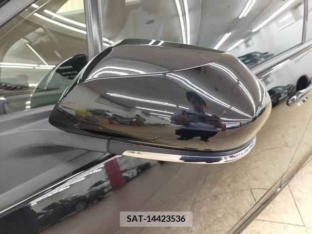 Toyota PRIUS 2018-12 375909-12
