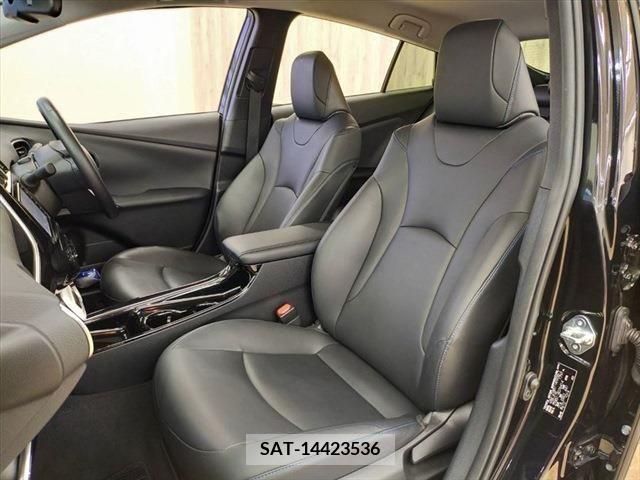 Toyota PRIUS 2018-12 375909-21
