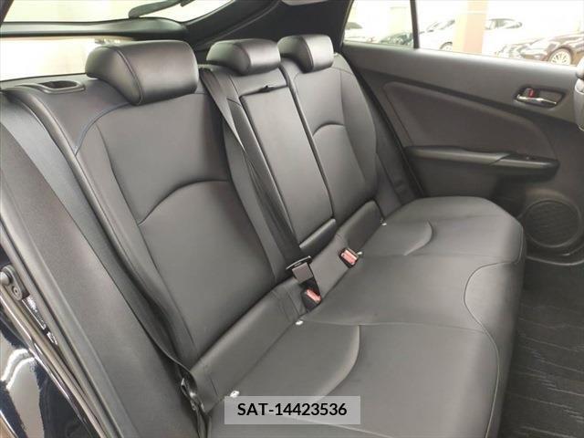Toyota PRIUS 2018-12 375909-20