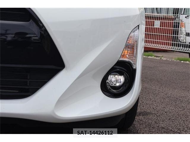 Toyota AQUA 2016-02 380776-26