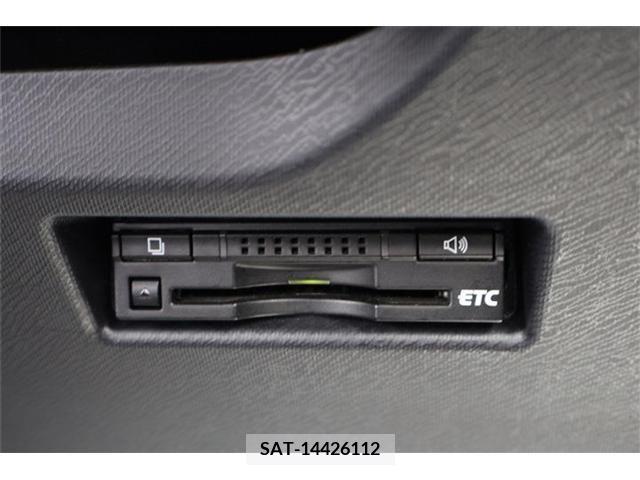 Toyota AQUA 2016-02 380776-10