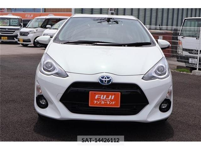 Toyota AQUA 2016-02 380776-28