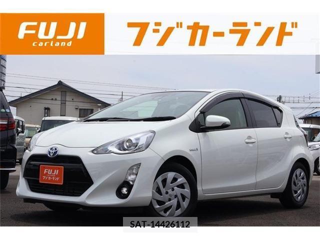 Toyota AQUA 2016-02 380776-0