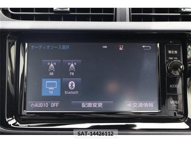 Toyota AQUA 2016-02 380776-15