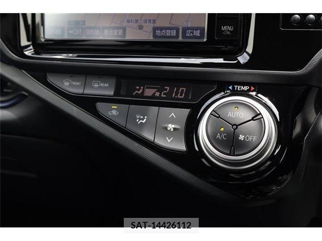 Toyota AQUA 2016-02 380776-14