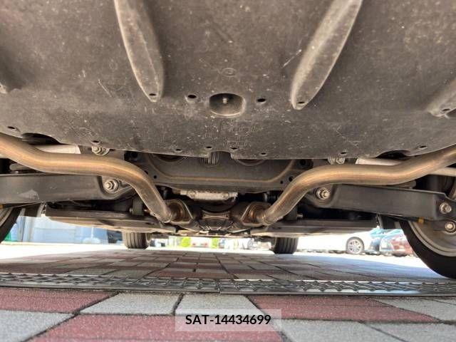Lexus IS 2013-08 300066-19