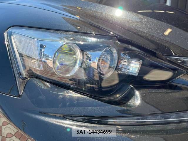 Lexus IS 2013-08 300066-12