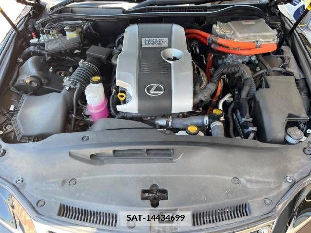 Lexus IS 2013-08 300066-18
