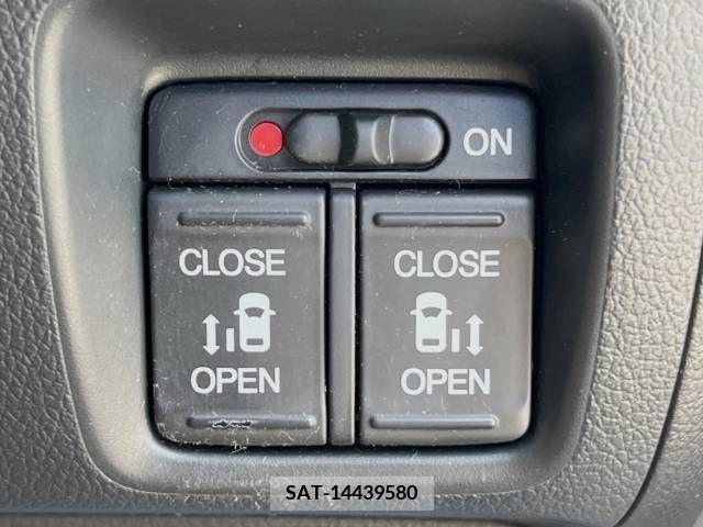 Honda N BOX CUSTOM 2016-04 306773-2