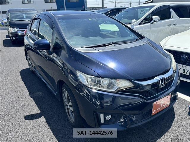 Honda FIT HYBRID 2016-08 352175-0
